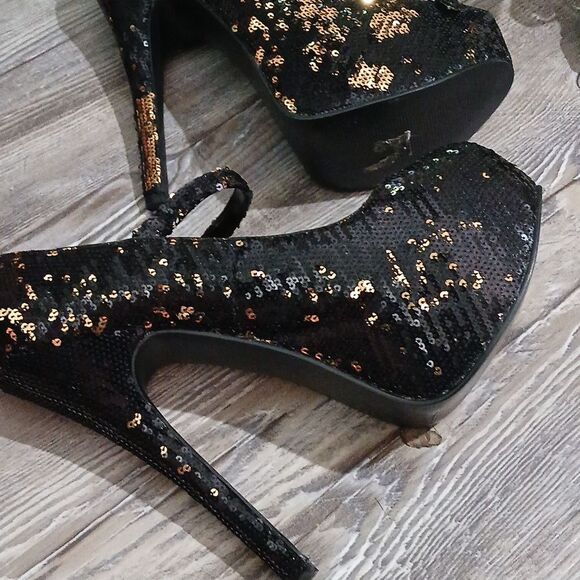 Bordello black gold shifting sequin stiletto 6" heels Sz 7 NWOT - Picture 10 of 10
